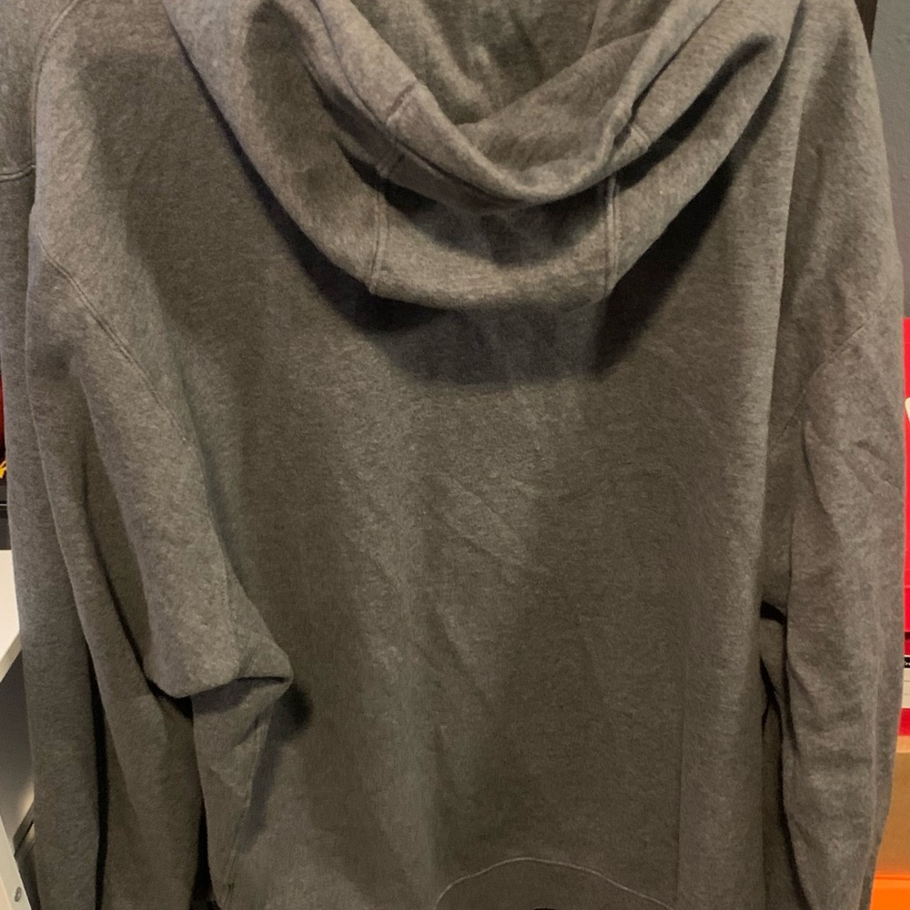 Nike tech - Picture 3 of 3